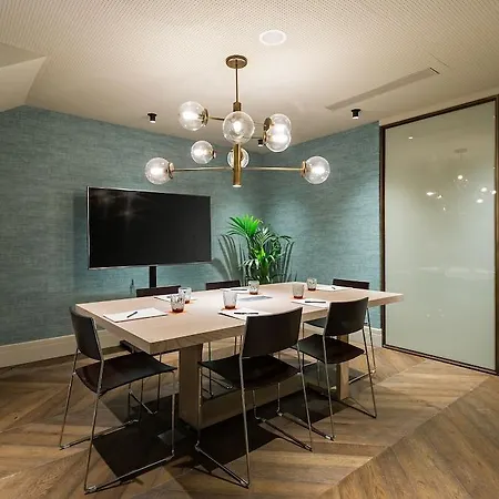 Mate Collection Gorka, Hotel